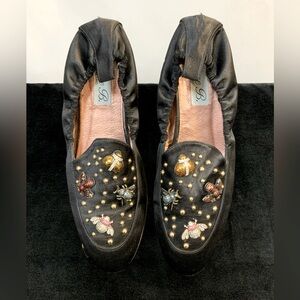 Diane B. Women’s Black/Gold Ballet Flats